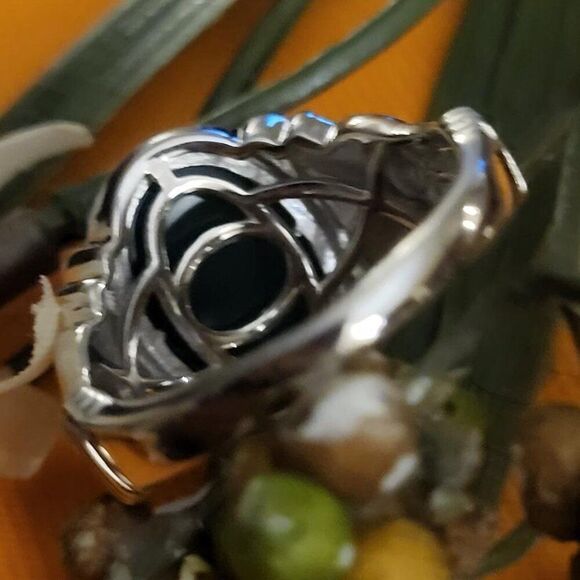 Karis, Not Worn, Malagasy Labradorite Solitaire  Ring,  . Size 7, Stamped - Picture 8 of 8